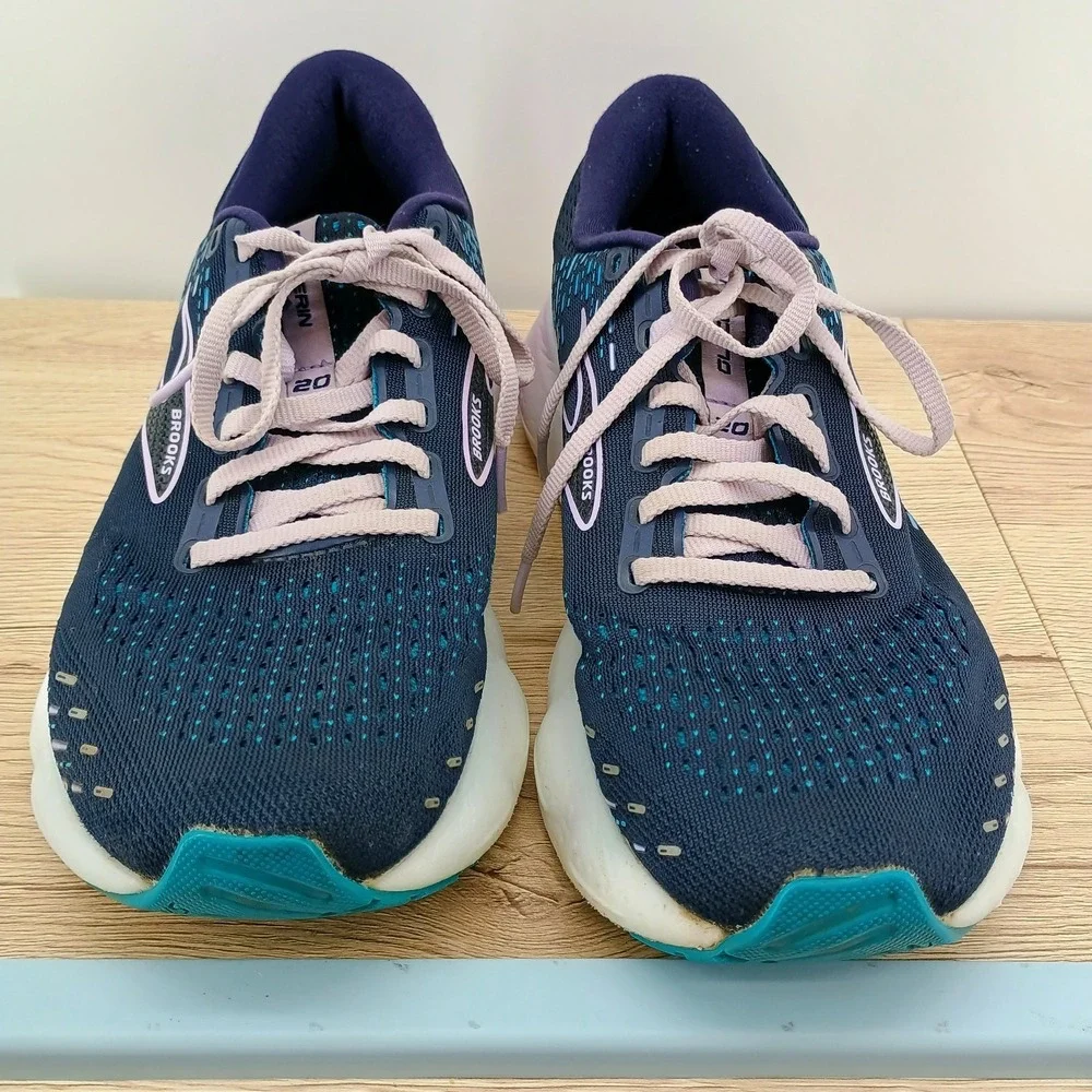 Brooks brand style
